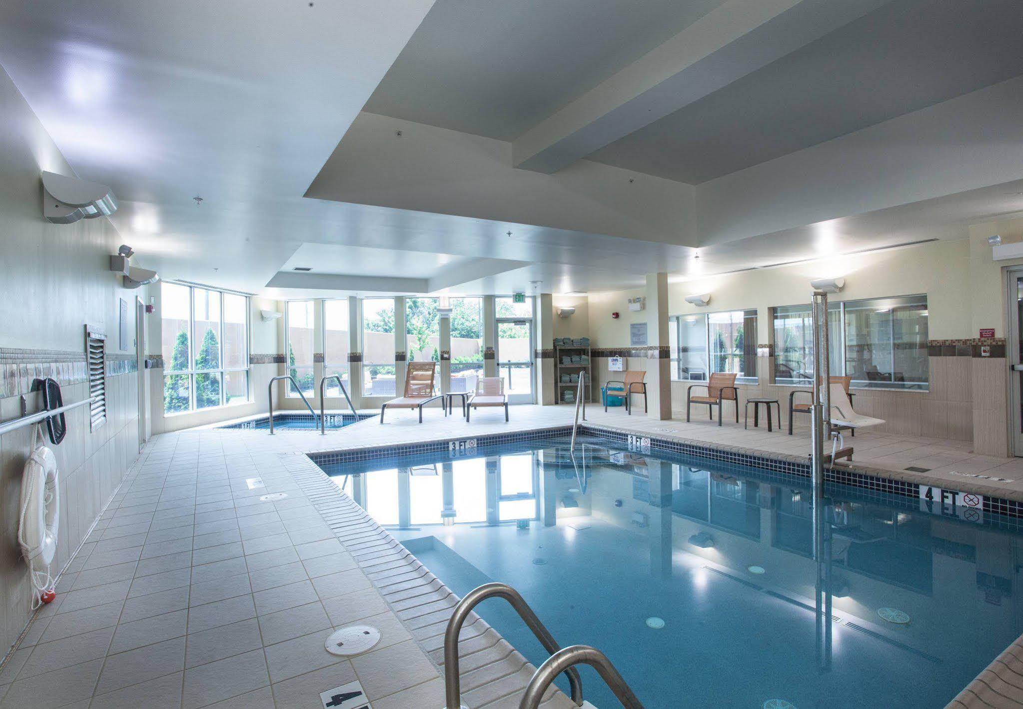 Hotel Courtyard By Marriott York Exteriér fotografie